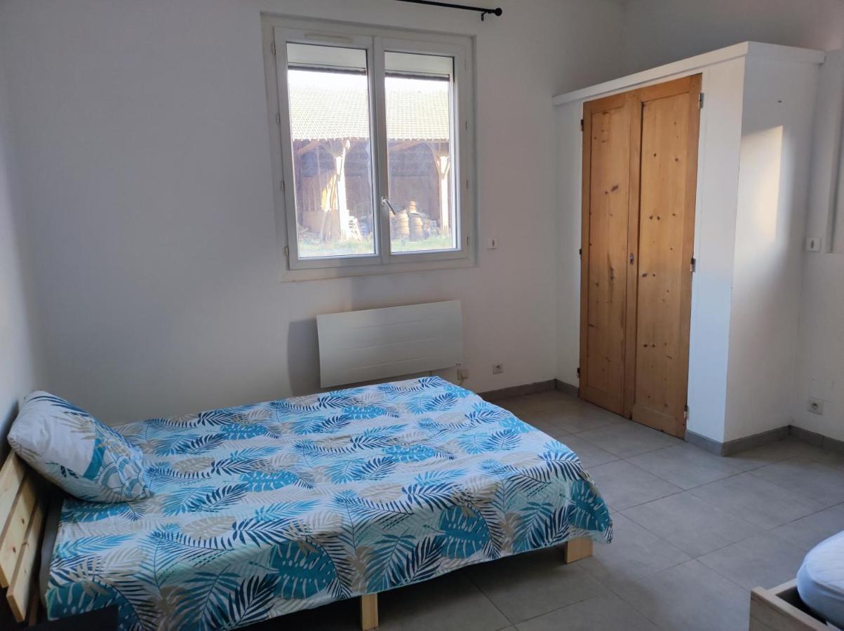 Appartement Dans Partie De Mas En Camargue Арл Екстериор снимка